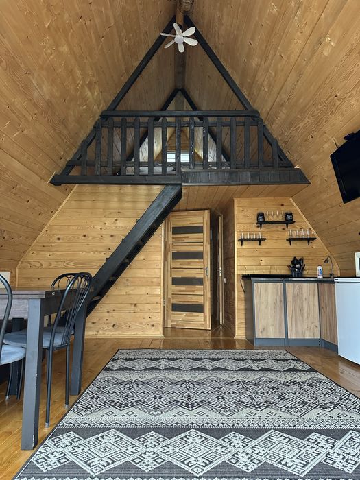 Відпочинок у Карпатах , ЧАН з гідромасажем, БАНЯ , БАСЕЙН на дворі