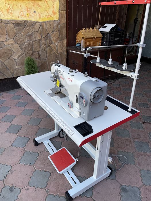 Двохголкова швейна машина BRUCE 8750B (двухигольная швейная Jack)