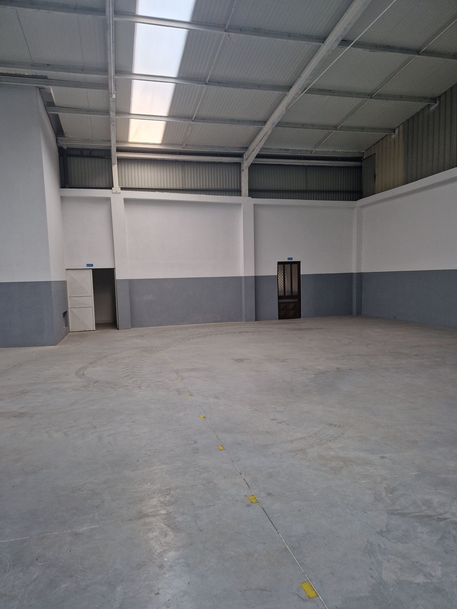 Aluguer pavilhão 1500m2