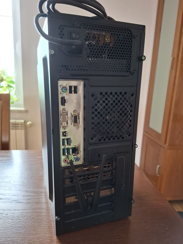 Dobry komputer do gier GTX1650