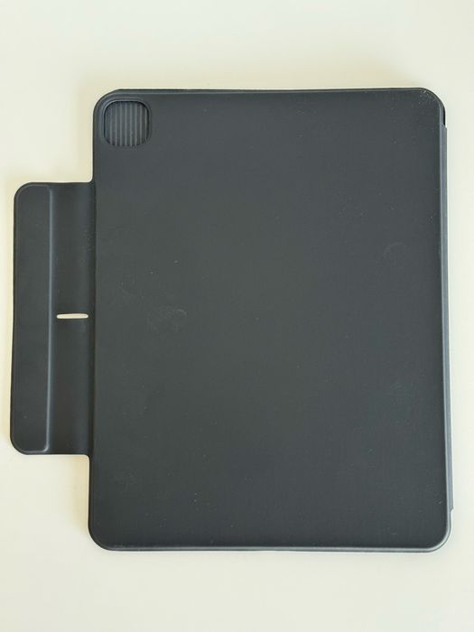 Capa ESR para iPad Pro 13