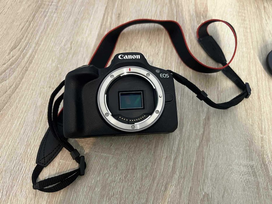 Aparat Cyfrowy Canon Eos R50
