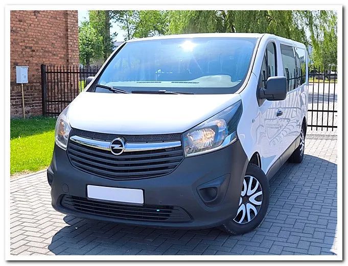 Opel Vivaro Navi 9-osobowy