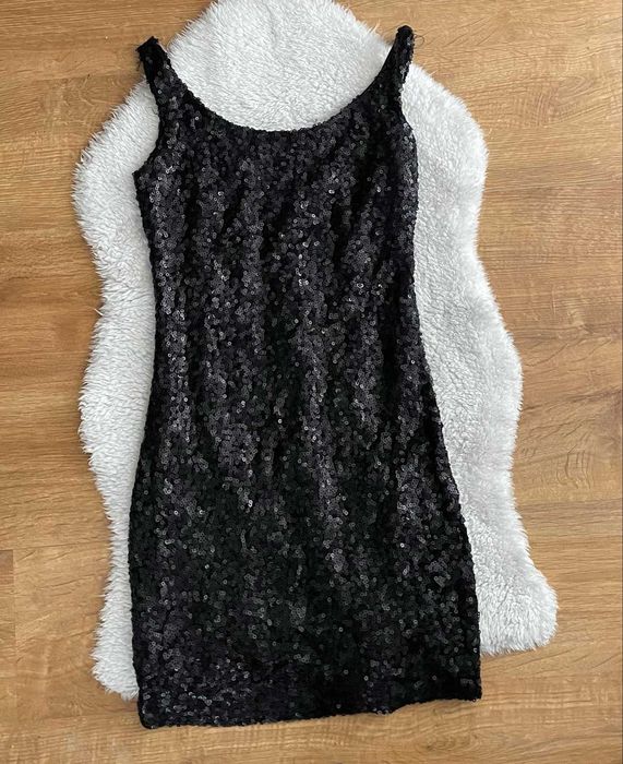 Reserved sukienka na ramiączkach czarna w cekiny 34 xs