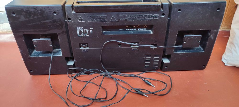 Магнітофон двокасетний FIRST