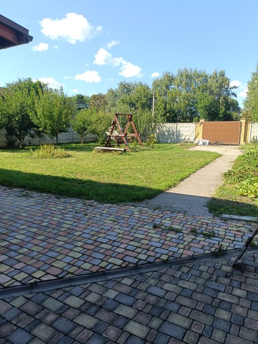 Шикарний будинок з ремонтом для сім'ї