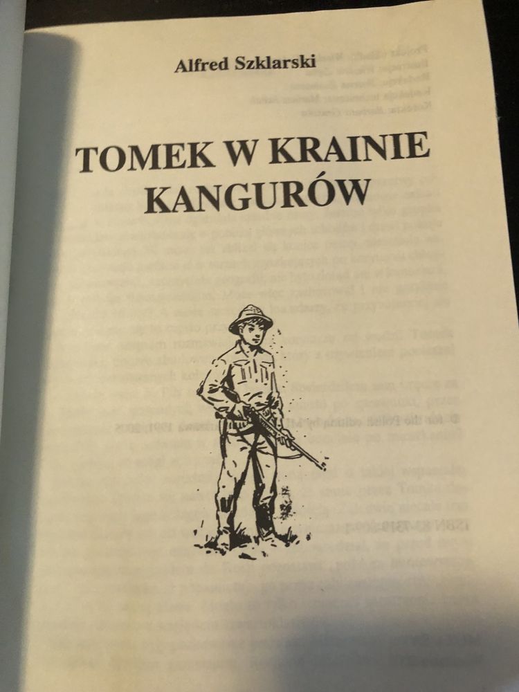 Tomek wśród kangurów. Szklarski książka