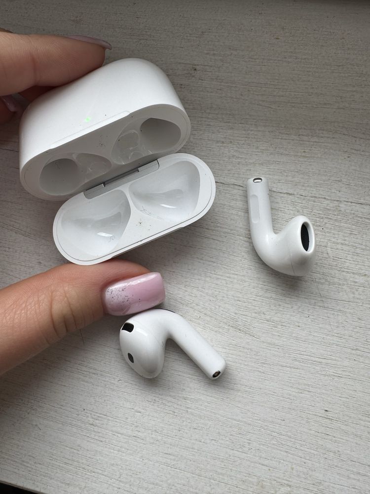 sluchawki airpods 4