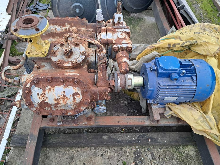 Продам аміачні компресора