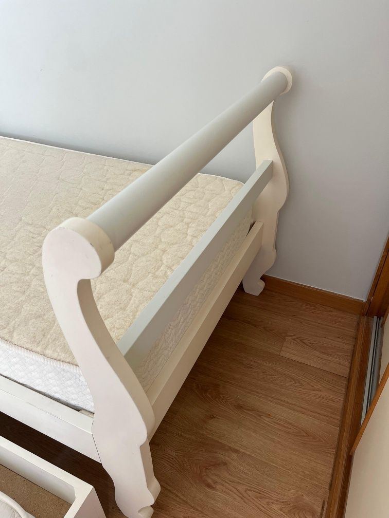 Cama individual estilo Luis Filipe