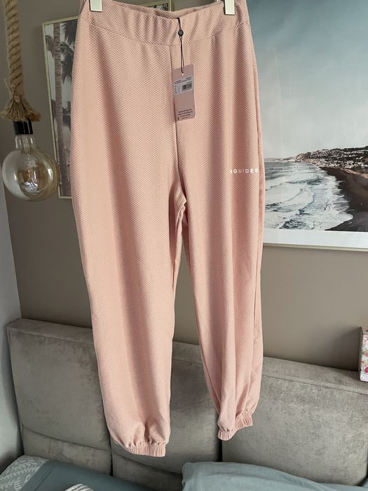 Missguided spodnie tekstura fashion M joggery dres