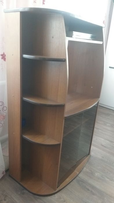 Меблі, Тумпа під телевізор