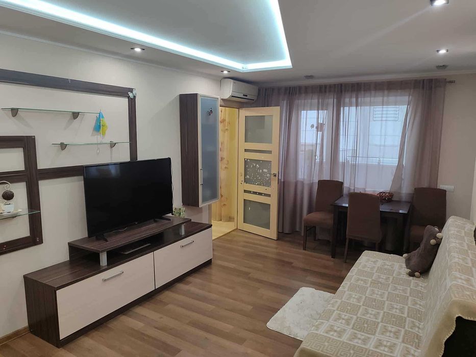 Оренда 3к кв-ри з ремонтом,м.Почайна–15 хв.пішки,Куренівський парк