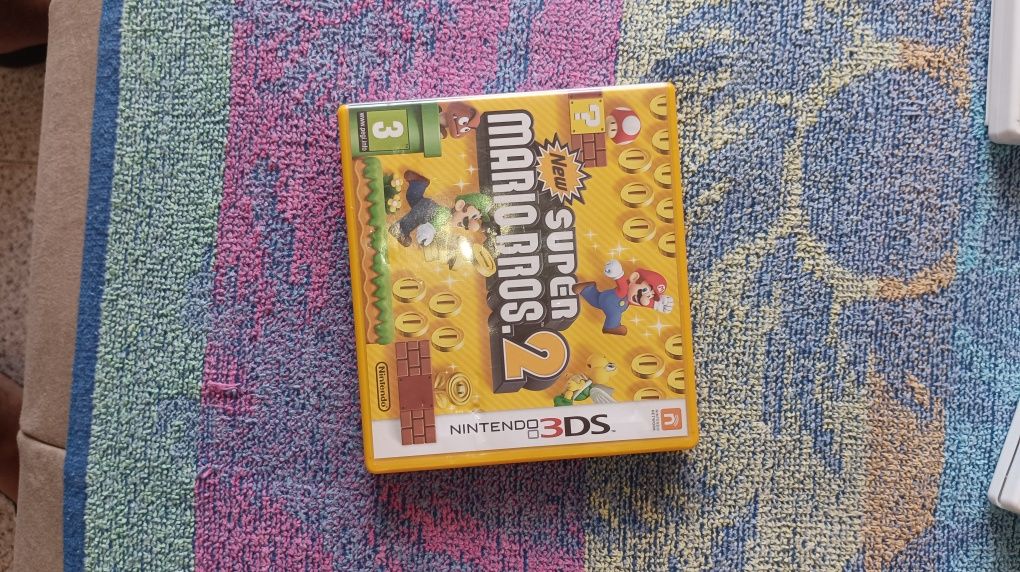 Nintendo 2DS com algum uso