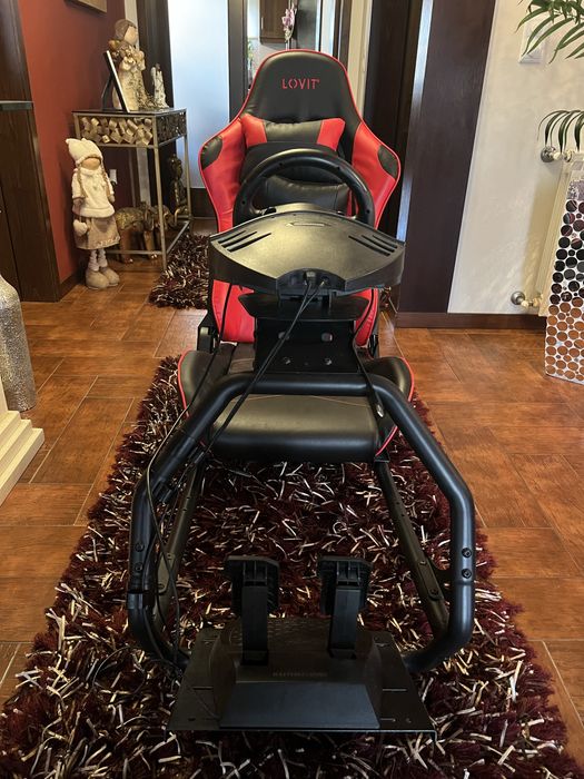 Volante e pedais com cadeira