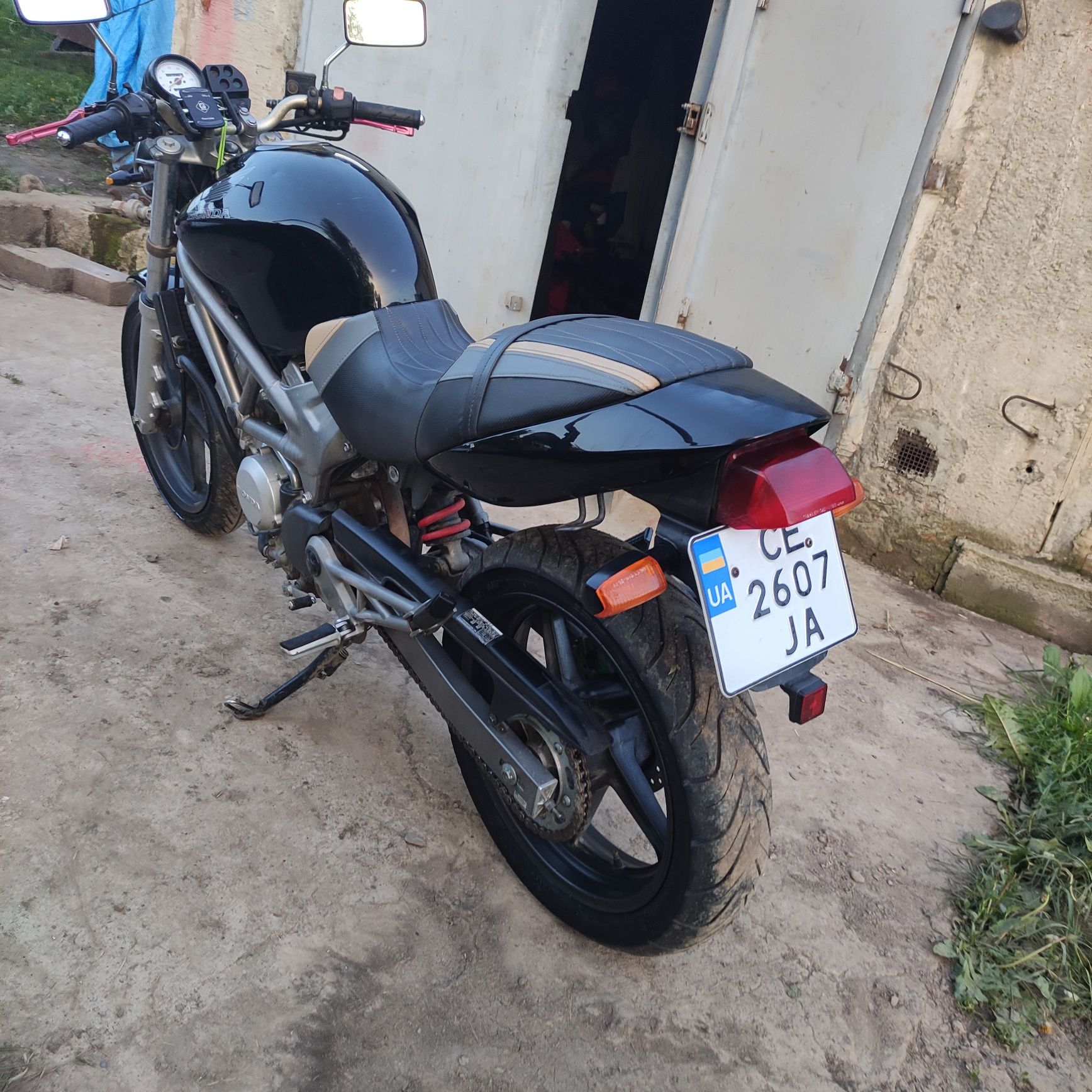Honda vtr250 niked