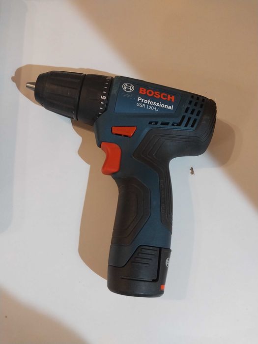 шуруповерт BOSCH GSR120-LI Идеальный