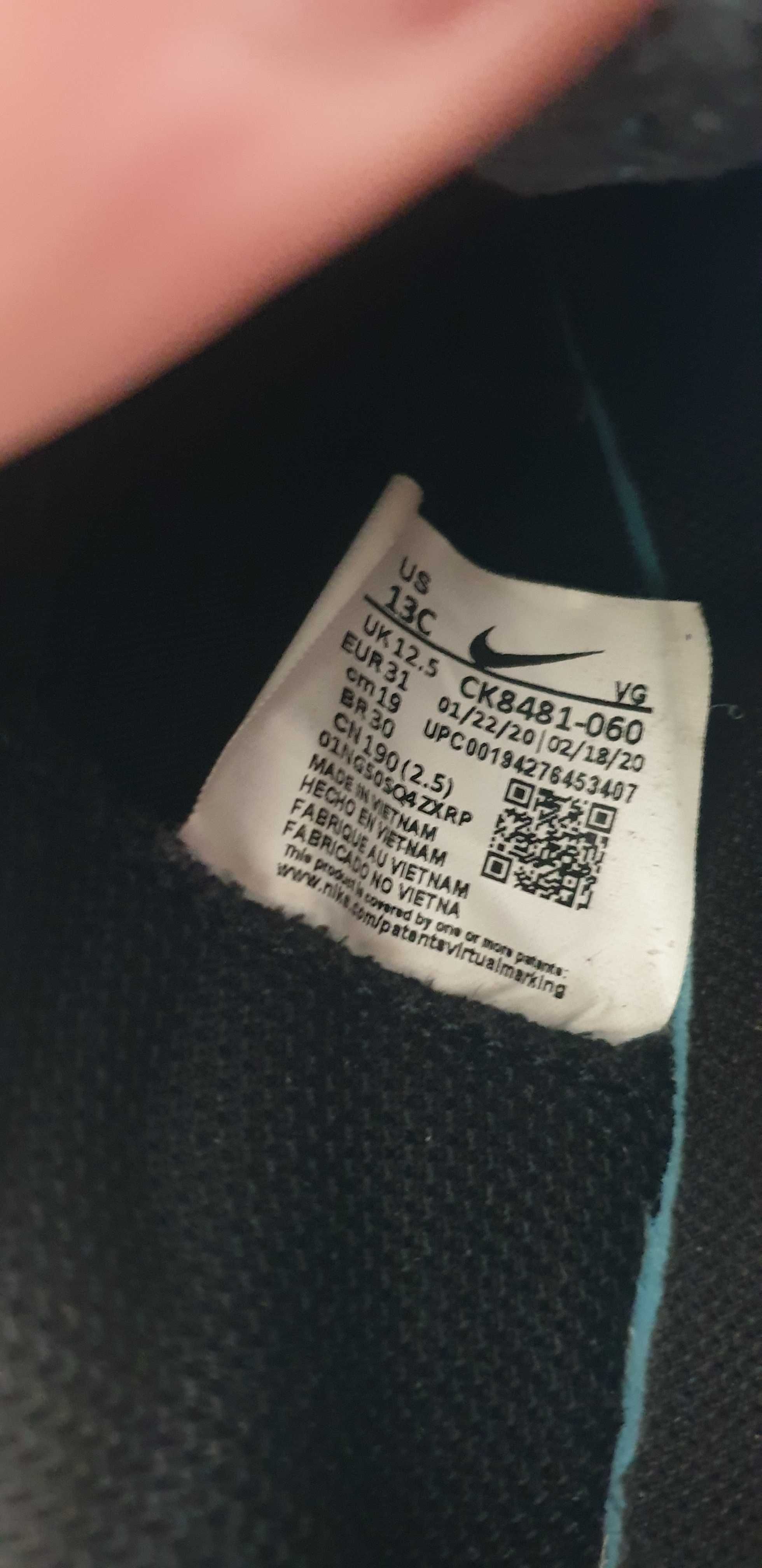 Korki halówki Nike rozmiar 31