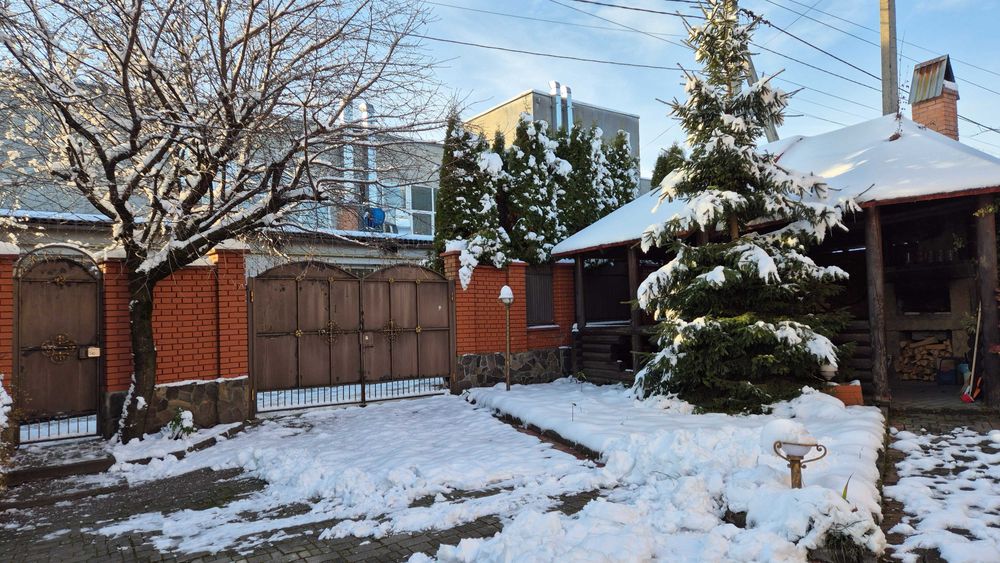 Продаж будинок вул. Пасічна