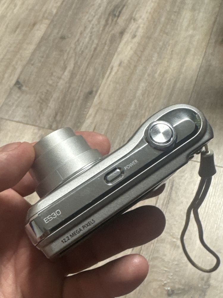 Цифровой фотоаппарат Samsung