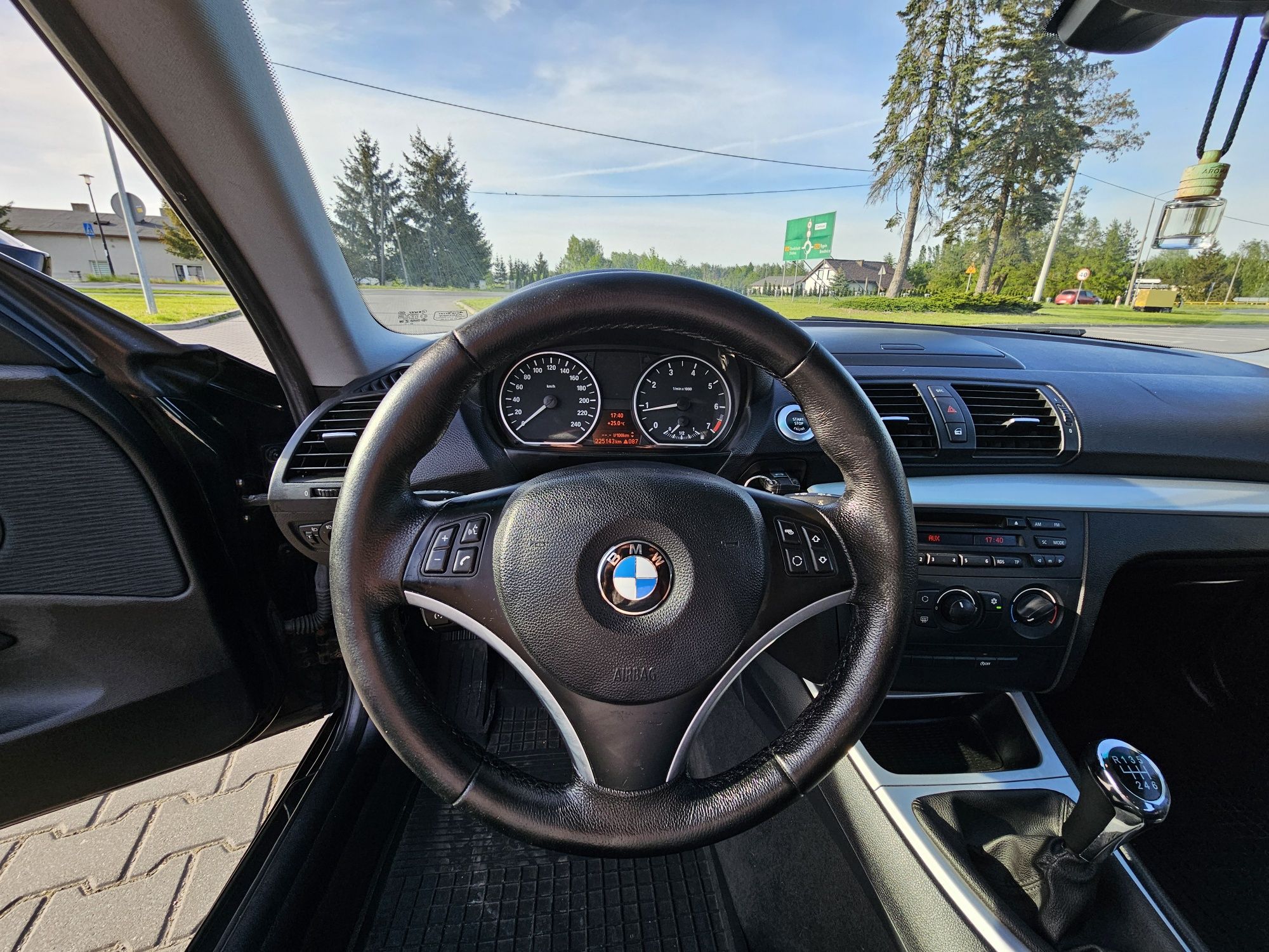 BMW E81 seria 1 hak holowniczy