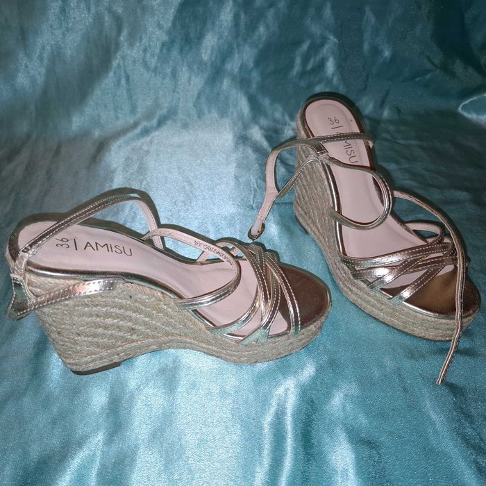 Buty damskie na koturnie, nowe, w stylu Boho roz. 36/37