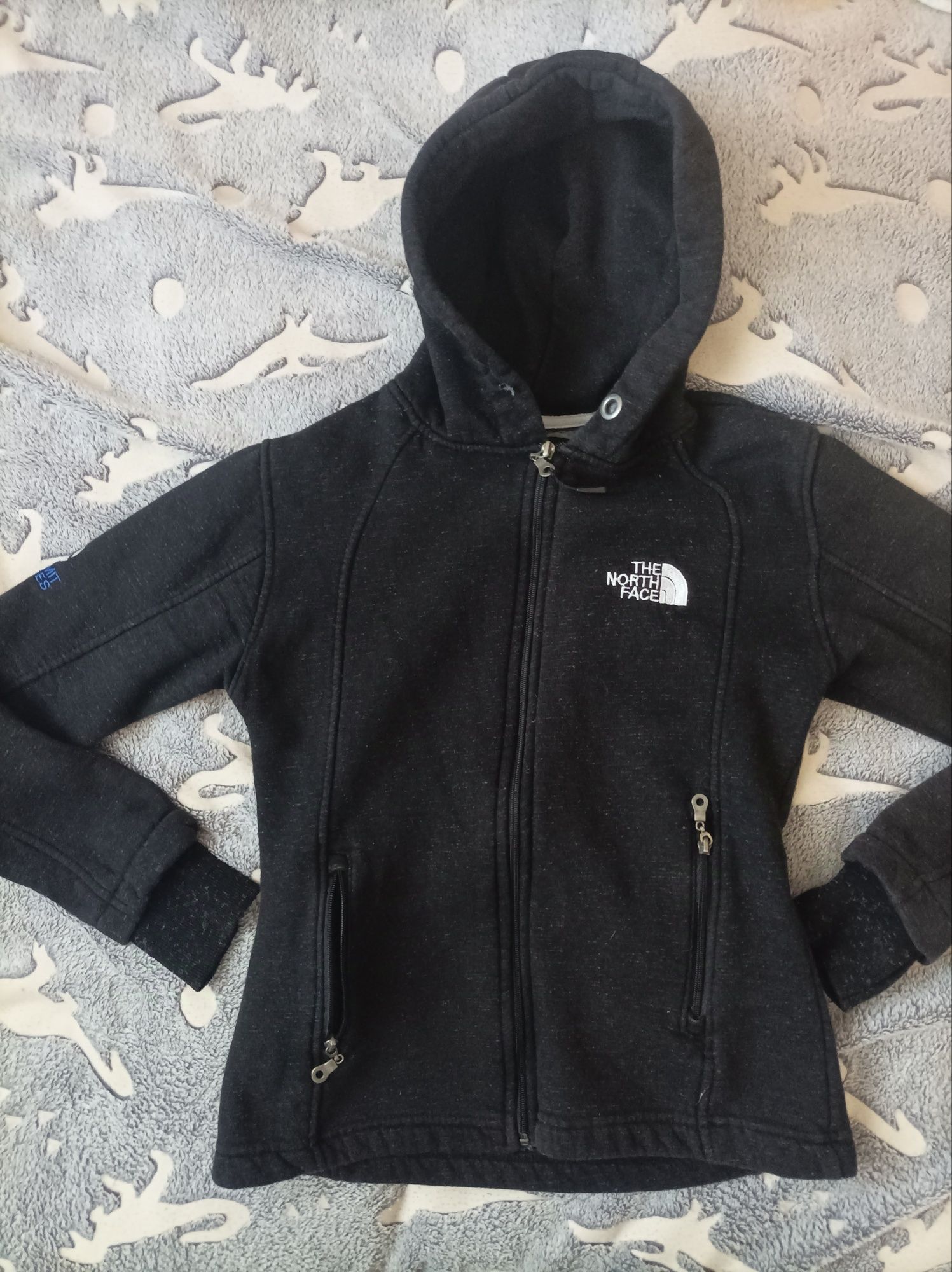 Кофта, куртка the north face.