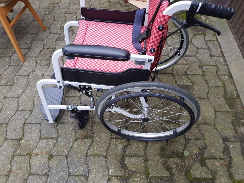Wózek inwalidzki składany lekki aluminiowy
