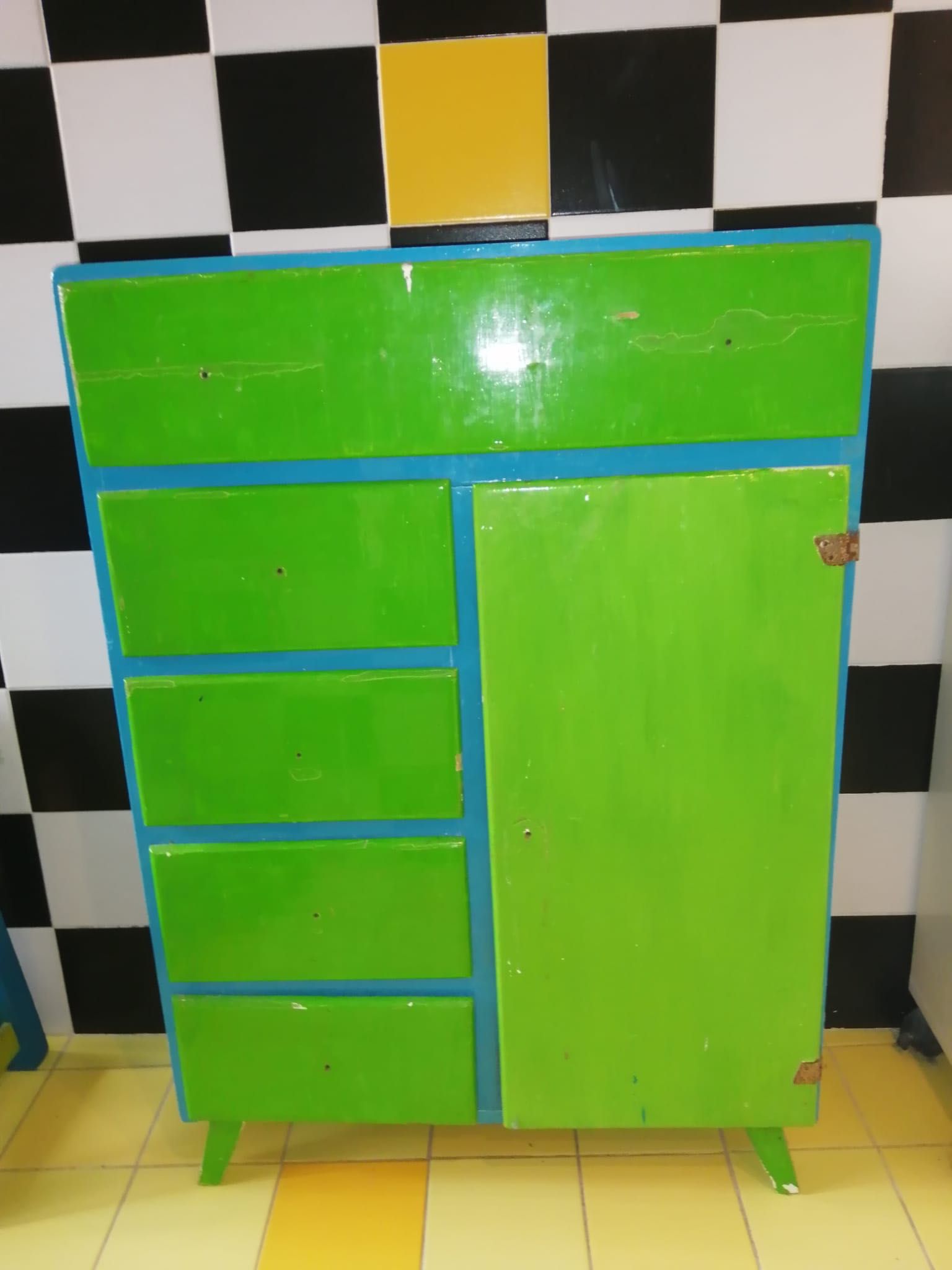 Pequeno móvel WC 5 gavetas + 1 porta (com prateleira)