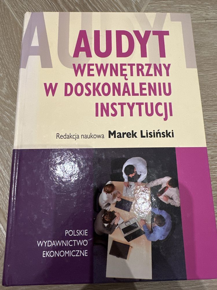 Książka Audyt wewnętrzny w doskonaleniu instytucji