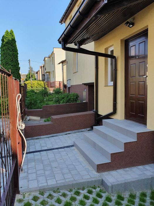 Mieszkanie trzy pokojowe z niezależnym wej.