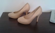 NOWE buty na obcasie ecri beżowe rozm. 36