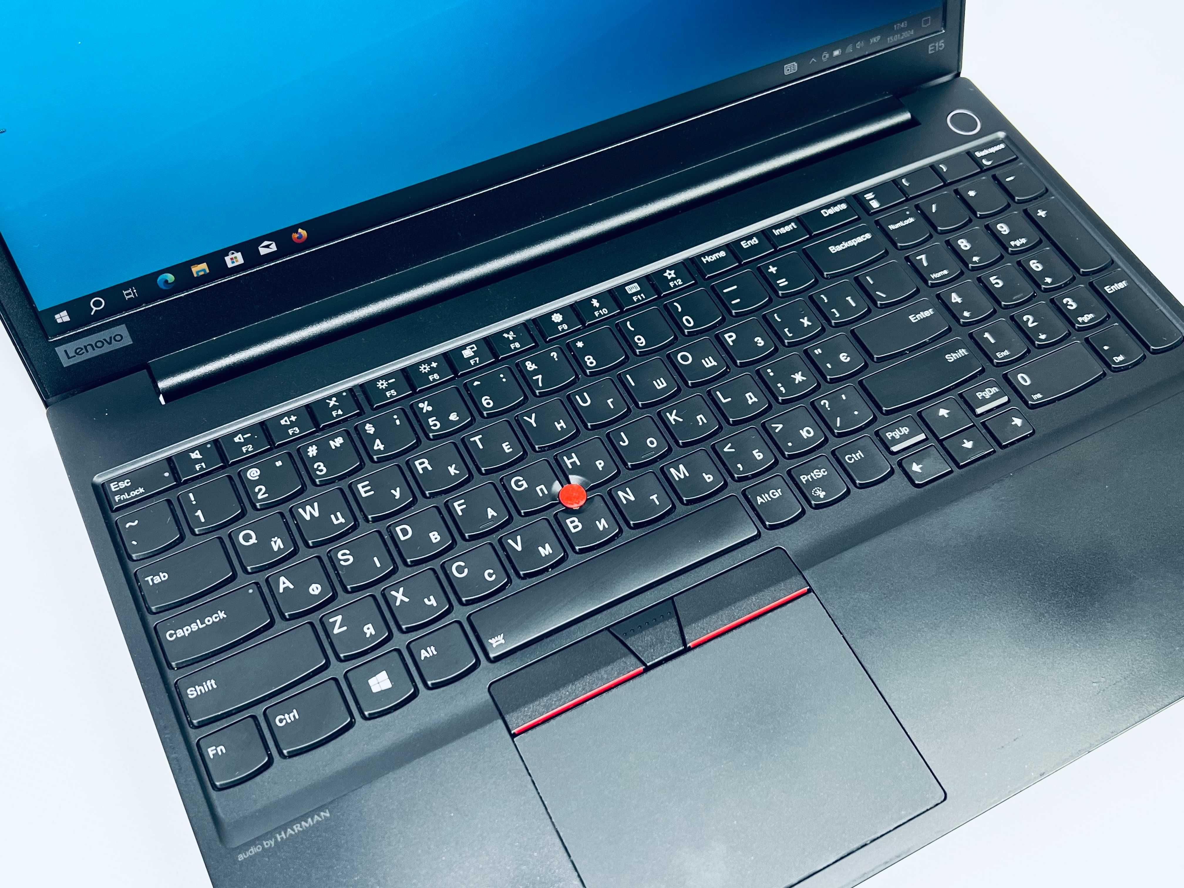 Ноутбук Lenovo ThinkPad E15 /15.6"/i5-10210U/8GB/SSD 256 gb+HDD 500gb