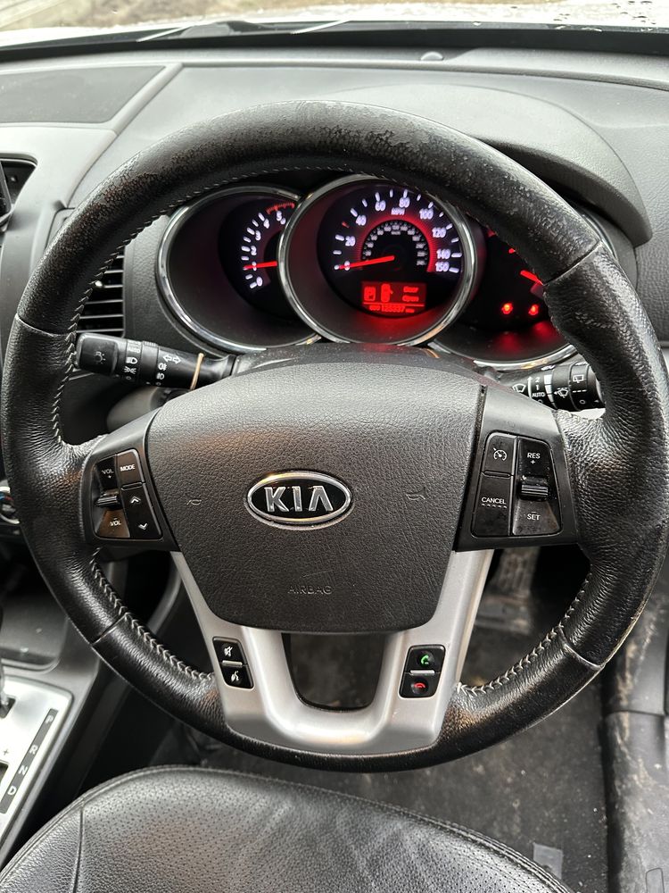 Салон Kia Sorento 2009-2014 рік Сідушкі Соренто