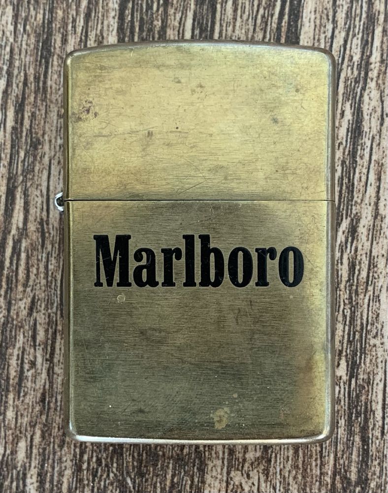 Zapalniczka benzynowa Zippo Marlboro mosiężna