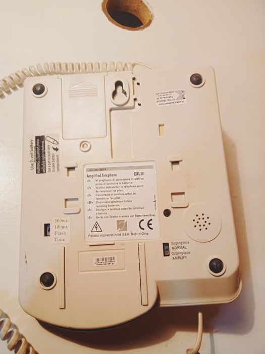 Telefon stacjonarny dla seniora EXL30 z dużymi przyciskami