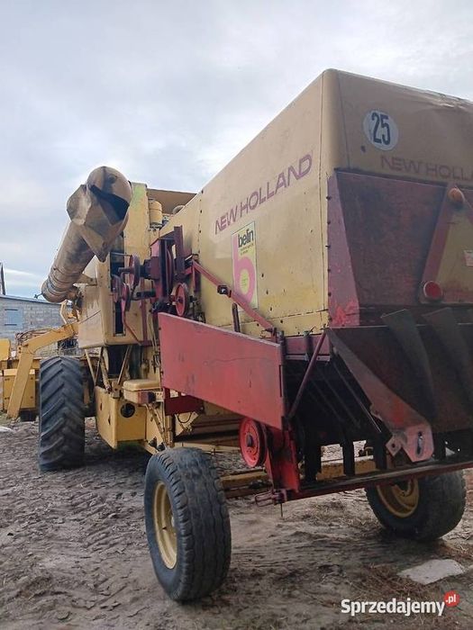 Kombajn New holland clayson
