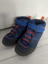 Buty trekkingowe,turystyczne QUECHUA 34