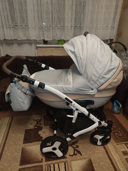 Продам коляску 2 в 1 COLETTO