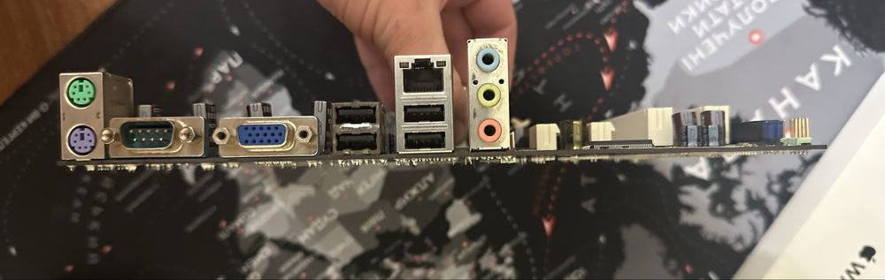 Материнська плата ASRock G41M-S