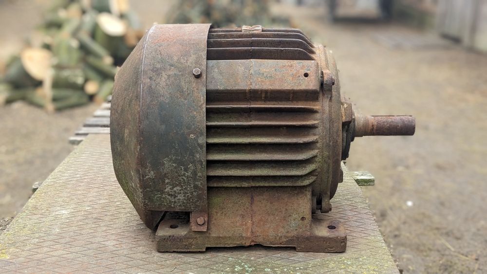 Електромотор 15КВТ 1500обр.