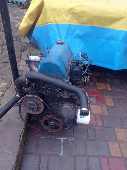 Двигатель ваз 2106 , КПП, коробка,5 передач  классика..