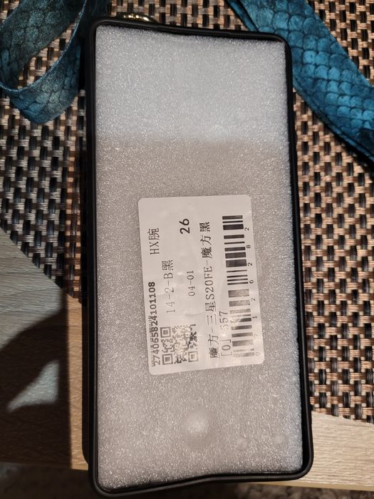 Etui samsung Galaxy s20fe z paskiem na nadgarstek I smyczką