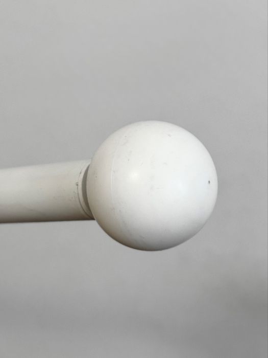 Karnisz rurka IKEA biały teleskopowy + mocowania + ozdobne kulki