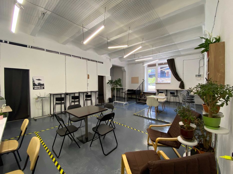 Коворкинг/Проектор/робоче місто/генератор/Канатная 6/холодильник