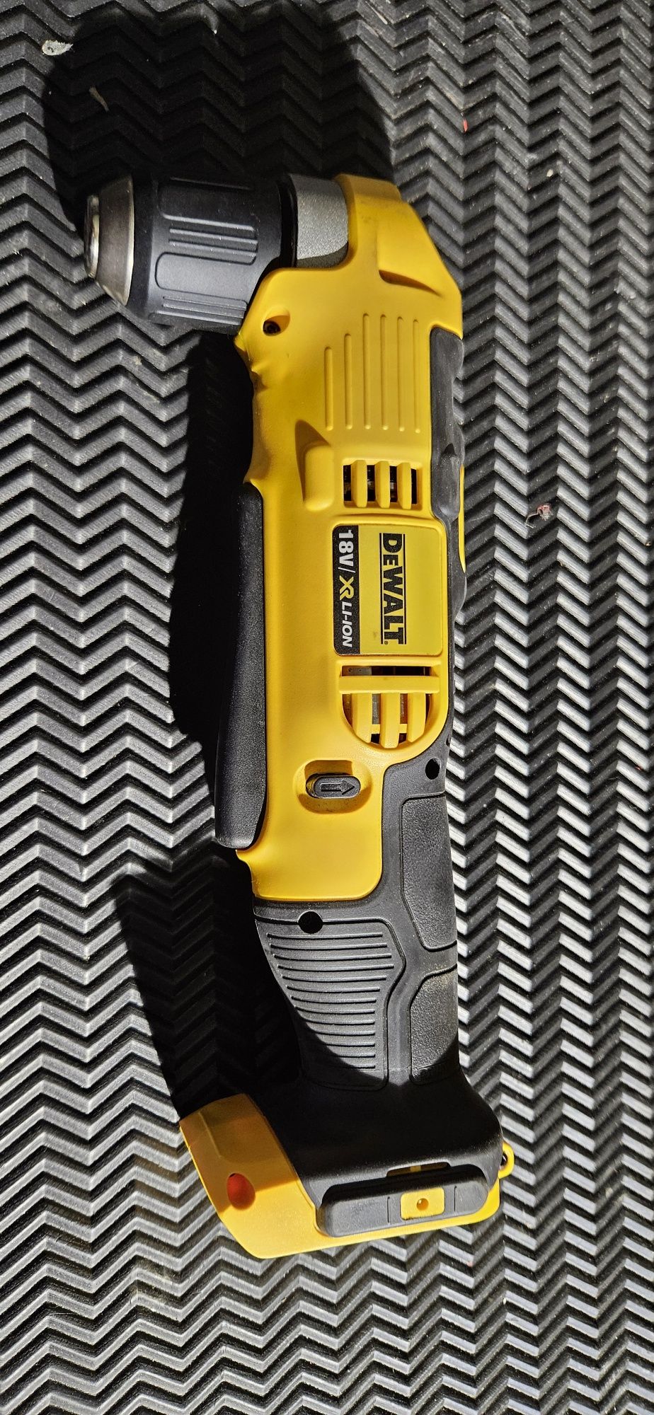 Dewalt Wiertarko wkrętarka katowa