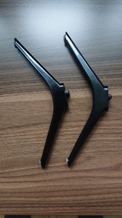 Nóżki telewizora  32cale thomson  32hd3301