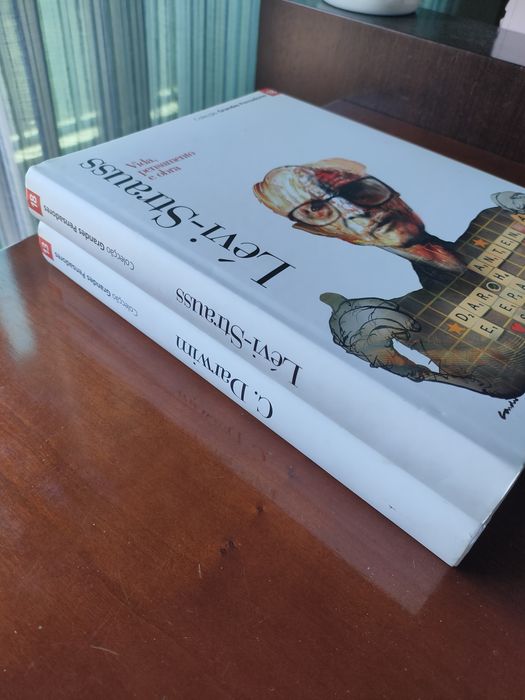 Lévi-Strauss volume encadernado coleção Grandes Pensadores do jornal