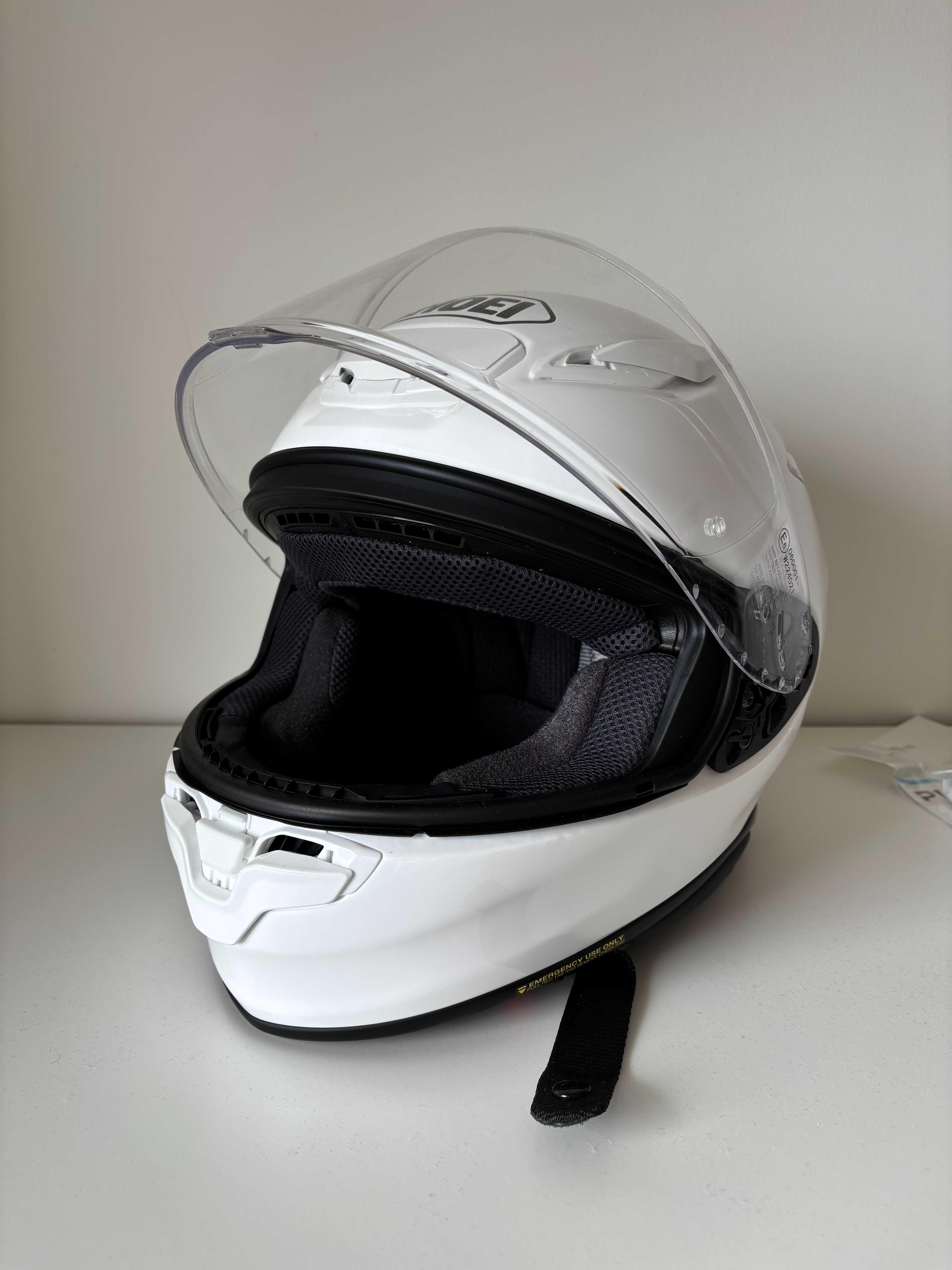 Capacete Shoei NXR2