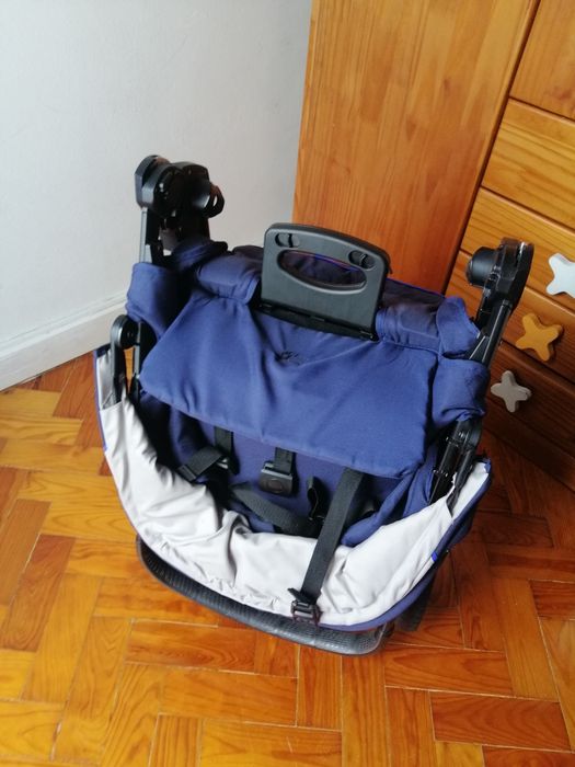 Carrinho de bebé chicco usado 4 vezes